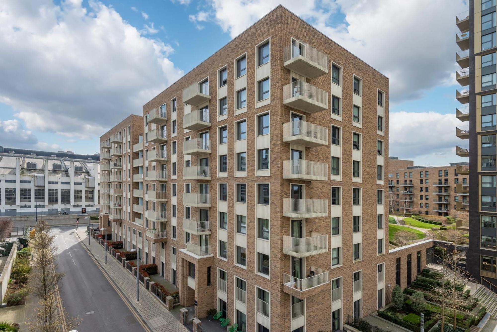 Montana - Modern Comfort & Prime Location Appartamento Londra