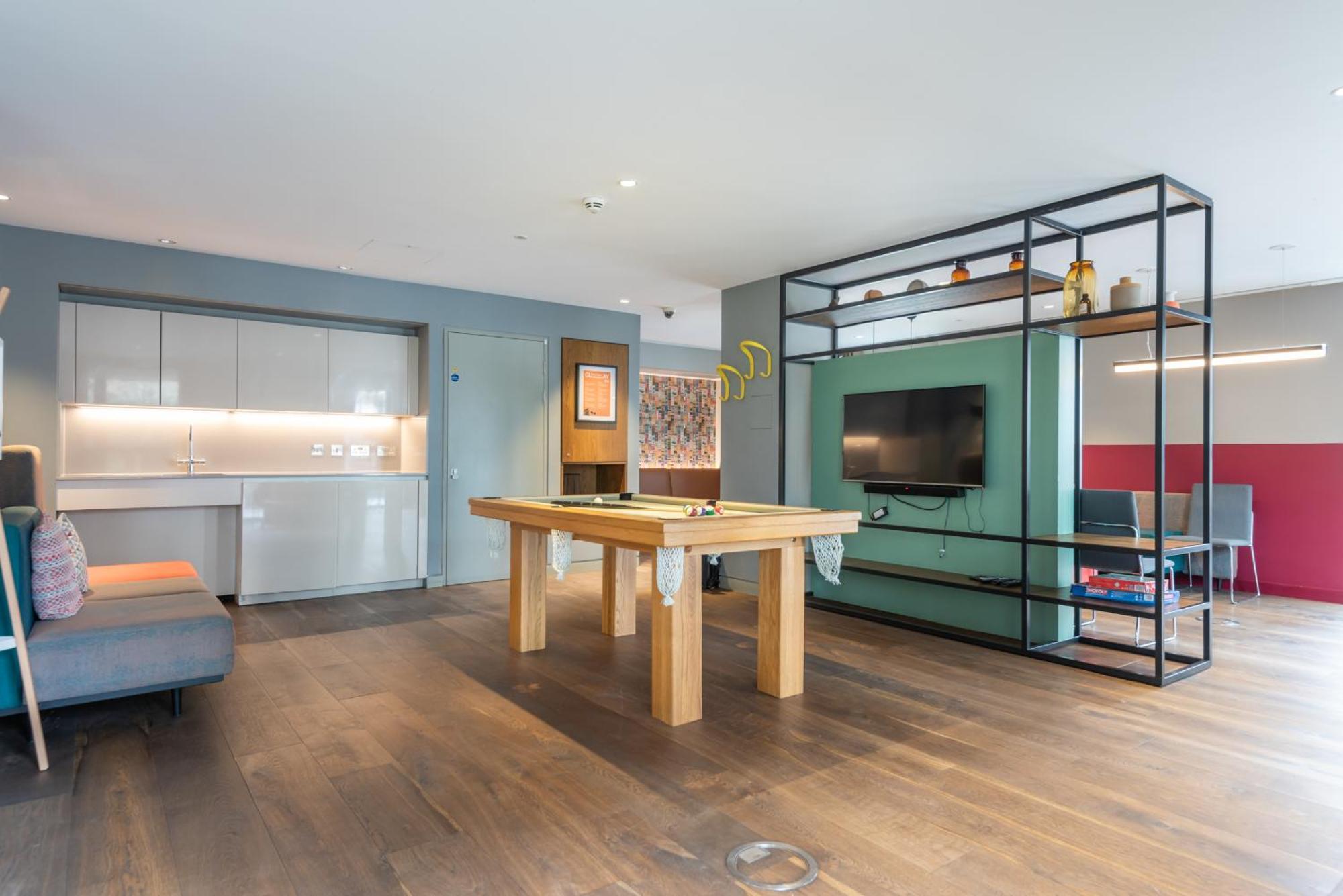 Montana - Modern Comfort & Prime Location Appartamento Londra